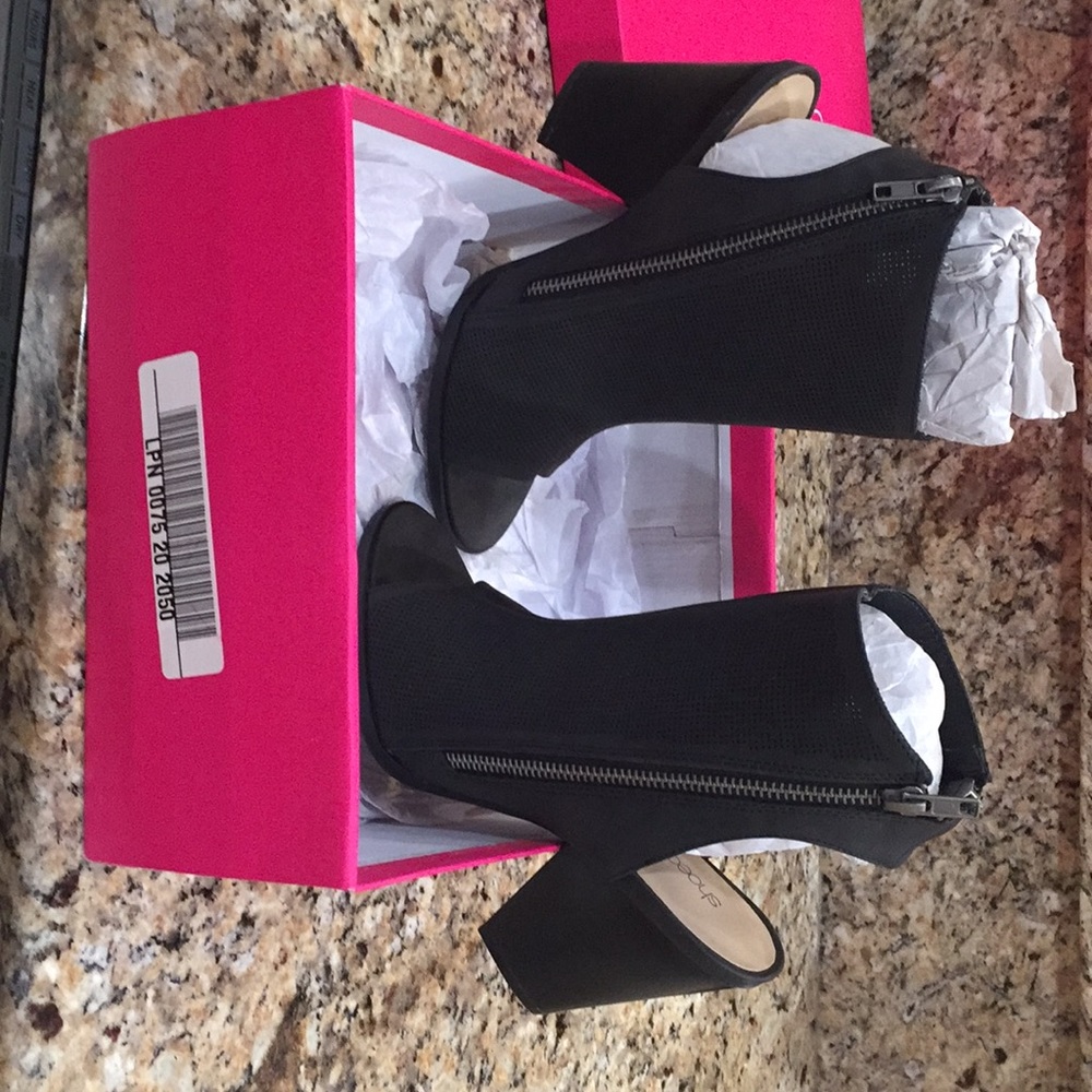 Shoe dazzle shoes